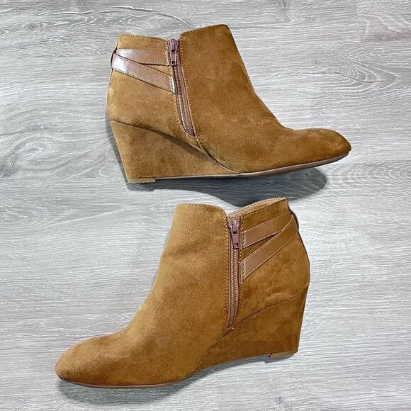 New Directions Faux Suede Trilly Wedge Ankle Boots Size 10 Women’s Brown / Tan - Picture 10 of 15